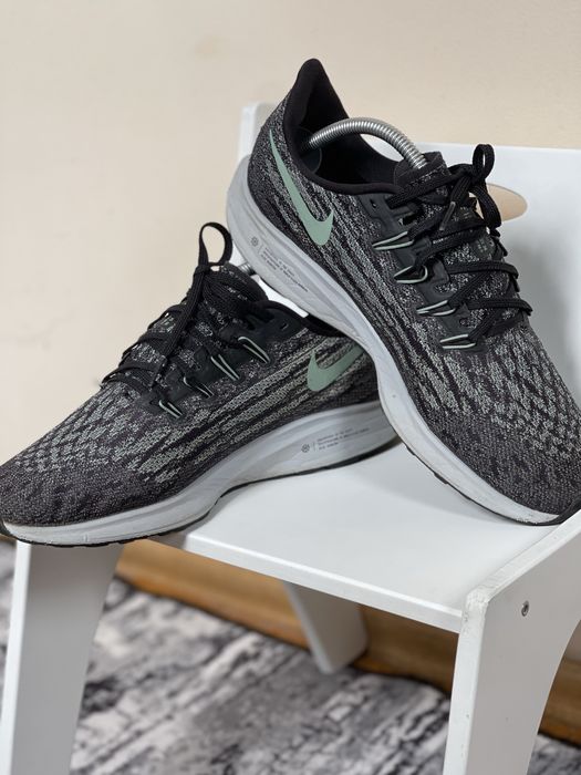 Чоловічі кросівки Nike Air Zoom Pegasus 36 (42 розмір)