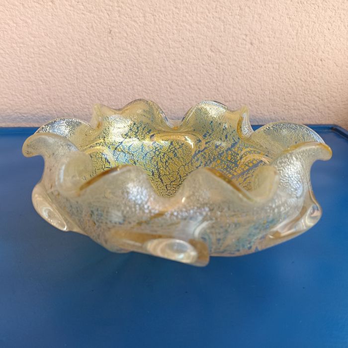 Tigela de vidro Murano vintage cor ouro