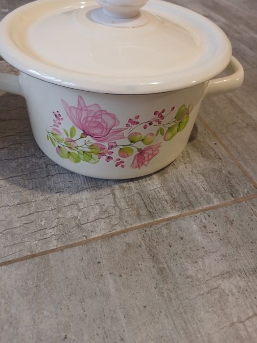 Кастрюля ємаль на 2 литра в горошек