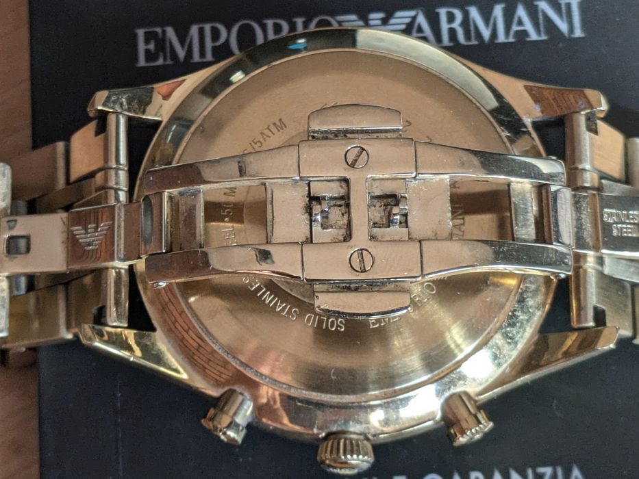 Złoty zegarek Armani