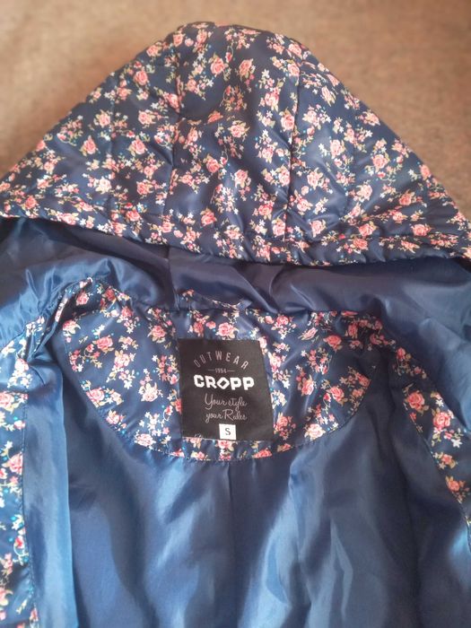 Куртка CROPP на весну розмір S за 350 грн