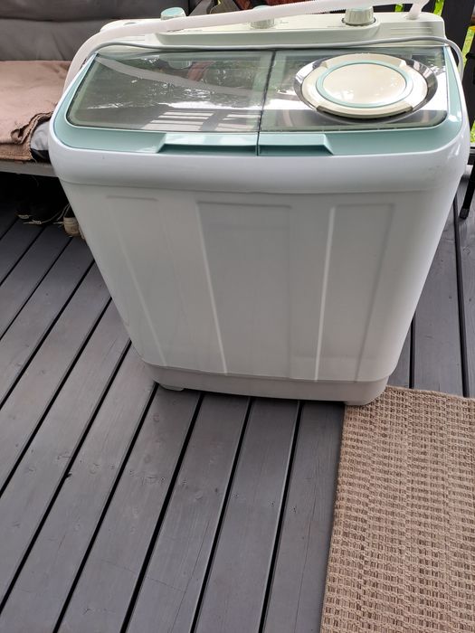 Sprzedam dwukomorową pralkę wirnikową