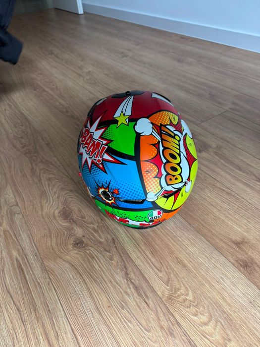 Kask motocyklowy AVG