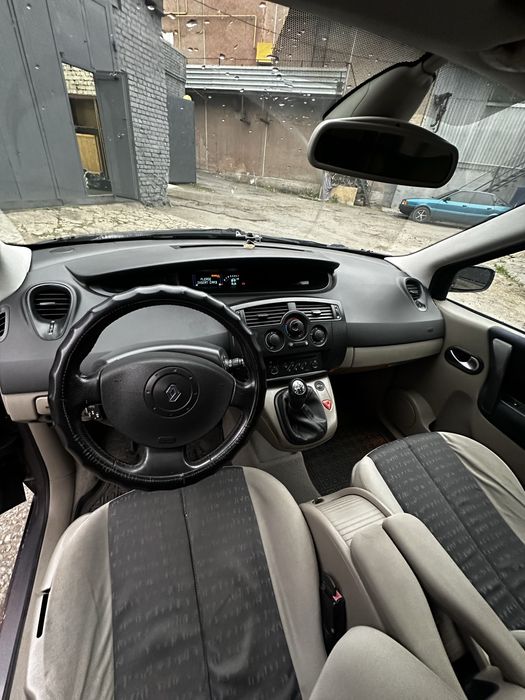 Рено Сценік 2003 року