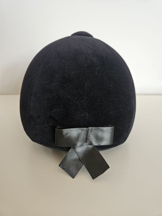 Kask czarny do jazdy konnej
