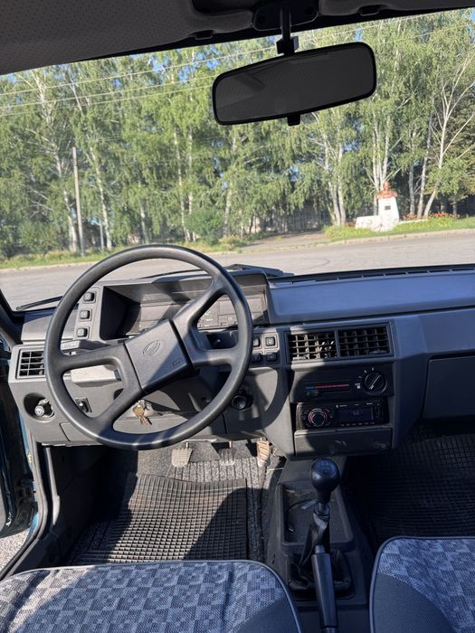 продам Заз таврия нова, в родной краске, идиальное состояние
