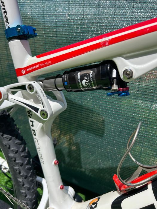 Bicicleta Cube AMS carbono