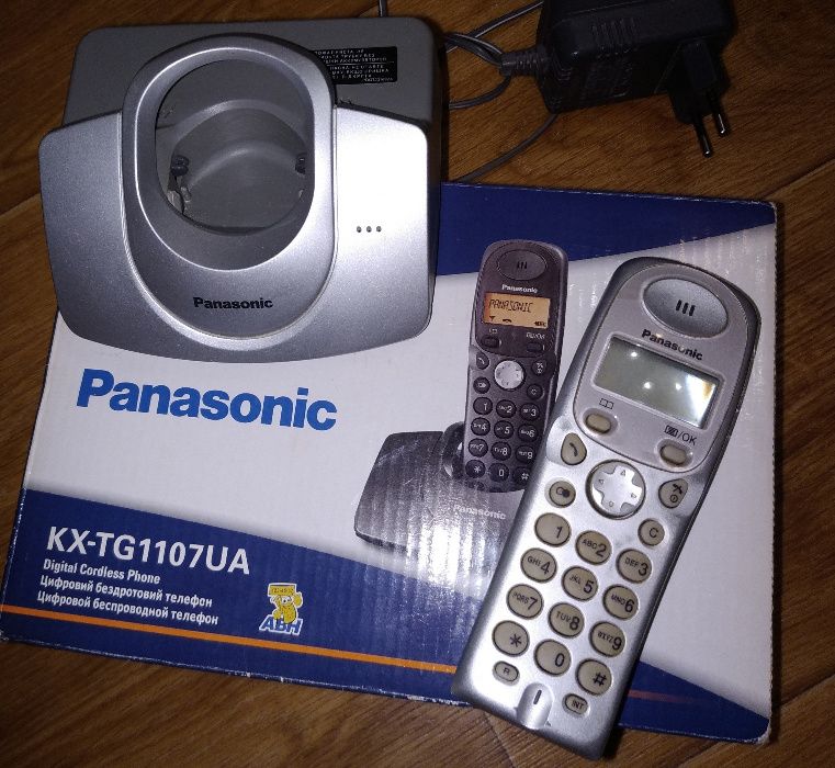 Цифровой беспроводной телефон Panasonic