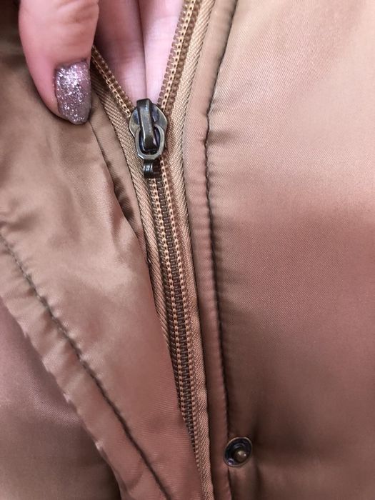 Плащ жіночий..    ...