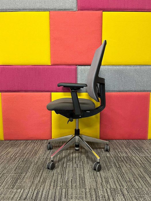 Fotel biurowy obrotowy ergonomiczny Haworth Lively okazja!