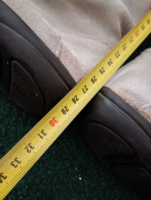 Botas Femininas Bege Cano Médio – Super Versáteis