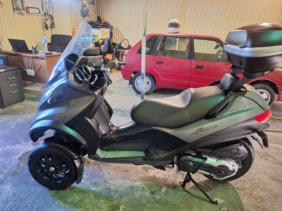 Piaggio MP3 500 LT. Exclusive em Ótimo estado geral de Novembro de 2012