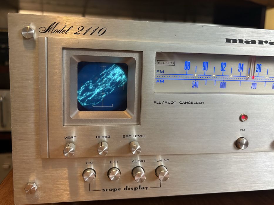 Tuner Marantz Model 2110