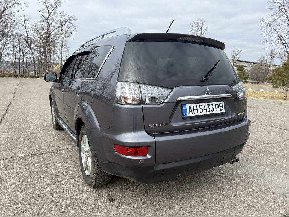 Мицубиси Аутлендер Mitsubishi Outlander XL 2,0 TDI