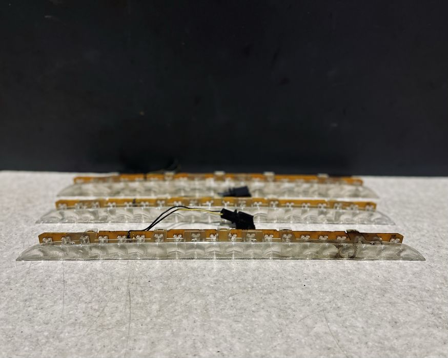 Задний стоп в ляду Гольф 5 Тігуан кришку багажника Пассат Б6 Б7 Golf 5