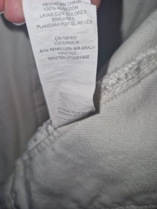 biala oversize kurtka jeansowa