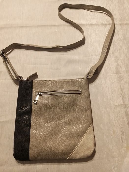 Torebka typu listonoszka szaro- czrno- biała