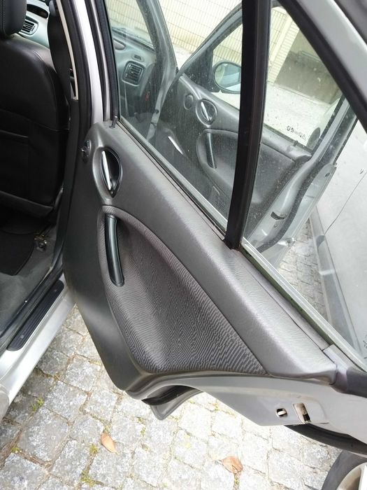 Rover 25 - 2002 bom preço (funciona)