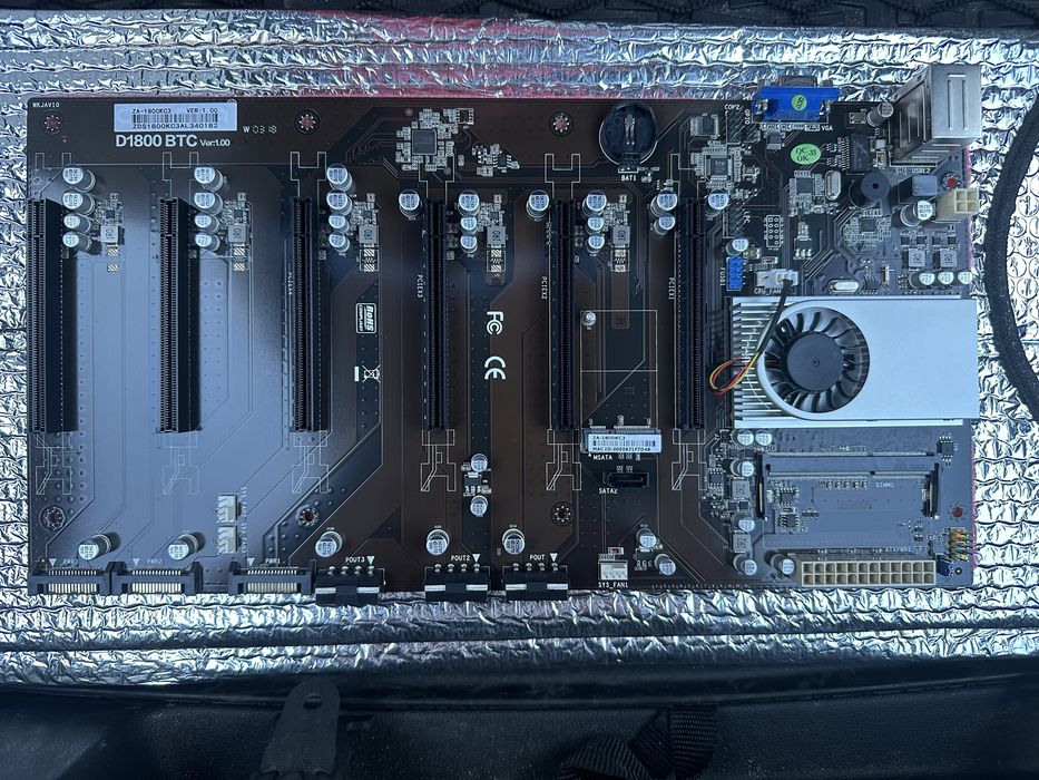 Материнская плата ONDA D1800-BTC