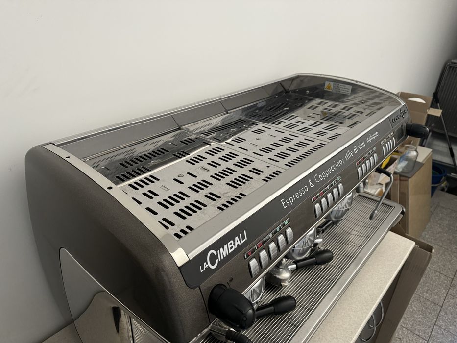 Кавомашина професійна La Cimbali M39 Dosatron
