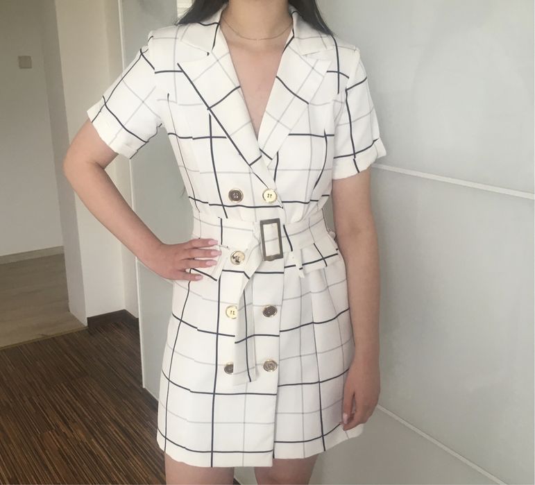Sukienka  elegancka