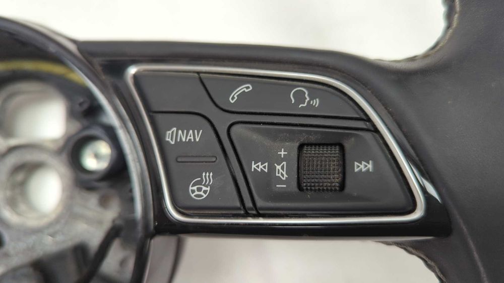 Кермо у зборі з кнопками з Audi S5 F5 S4 B9