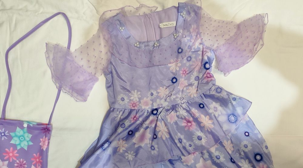 Vestido fantasia encanto Isabela - Isabella 6-7 anos.
Ideal para usar