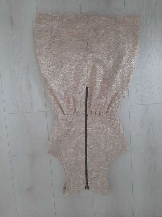 Sukienka ZARA złota.Rozmiar XS-S