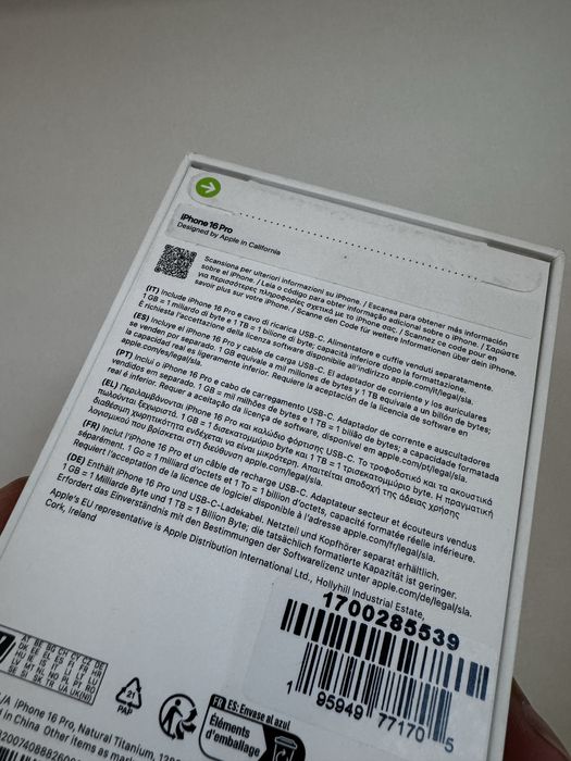 iPhone 16 Pro Max 256Gb -> Novo / Selado