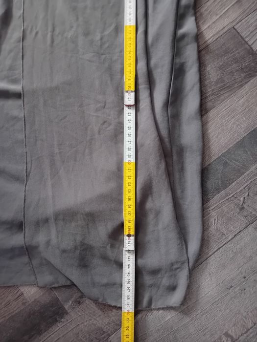 Maxi tiulowa suknia szara, M