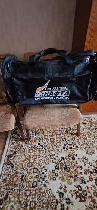 Дорожня спортивна сумка нова