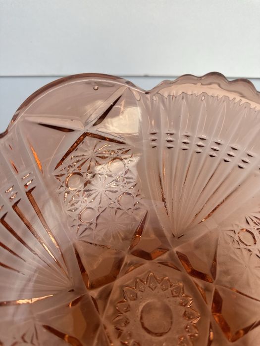 Rozalinowa kryształowa misa