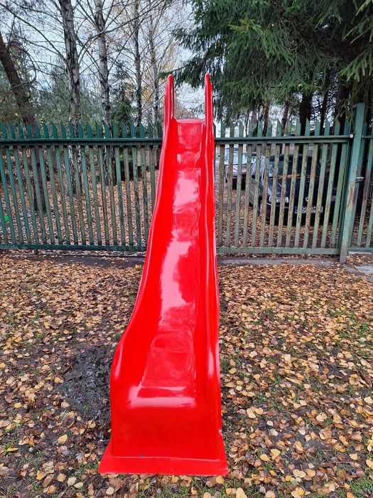 Zjeżdżalnia fala 4,5 m laminat  beżowa biała Paleta Ral ślizg