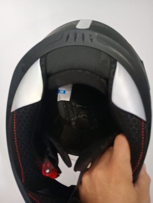 Capacete muito novo