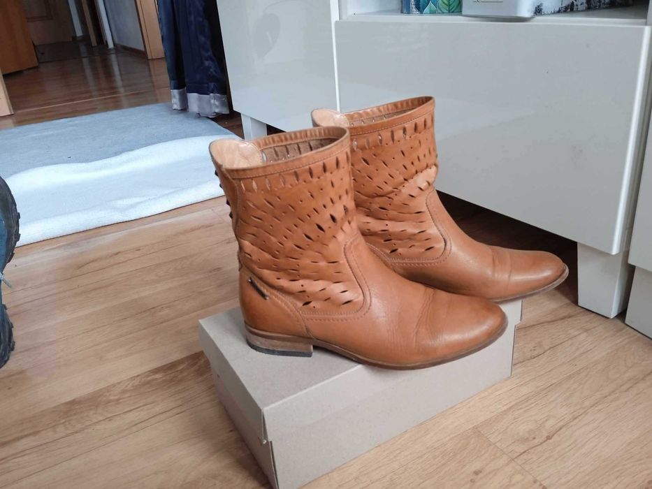 Buty skóra LASOCKI 36