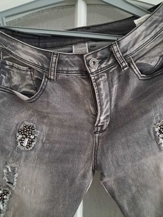 Jeansy szare z dziurami r 40/42