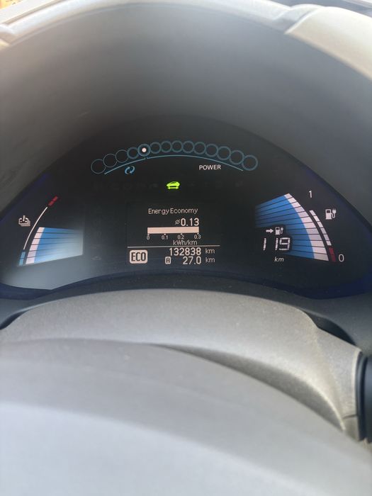 Nissan Leaf 2012 гарний стан