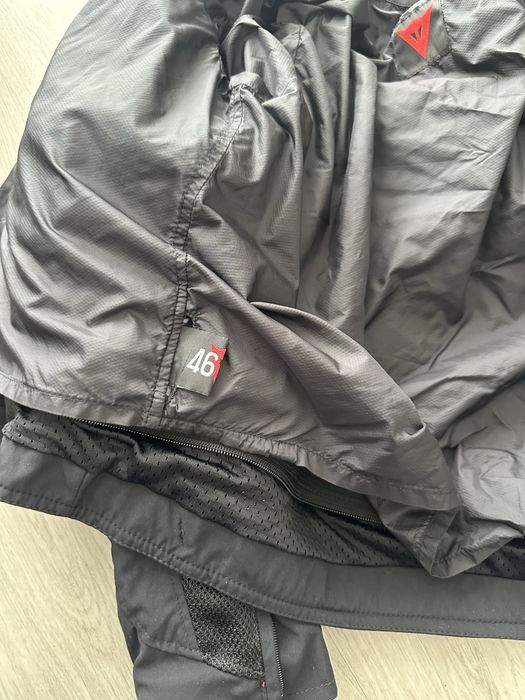 Casaco Dainese verão