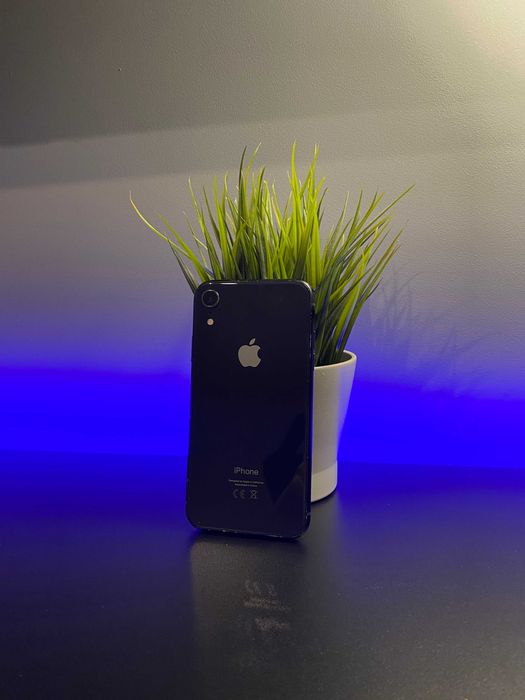 iPhone XR 64GB CZARNY -- 81% baterii -- w pełni sprawny(Aktualne)