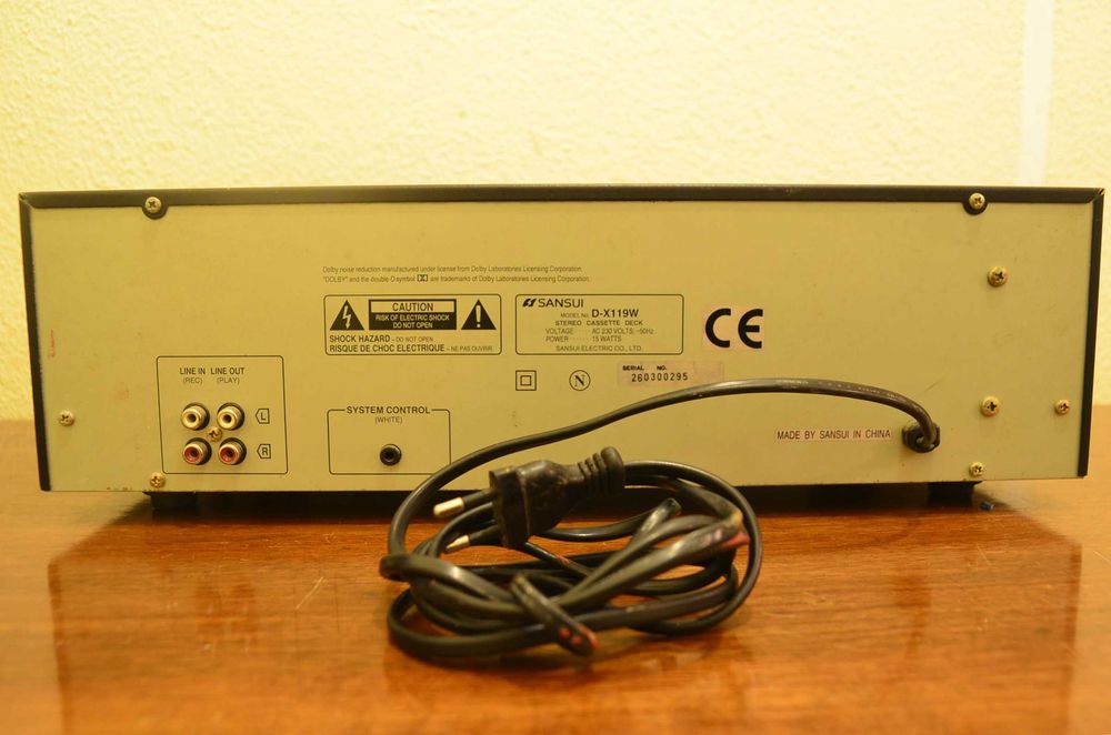 Leitor de cassetes duplo Sansui D-X119W