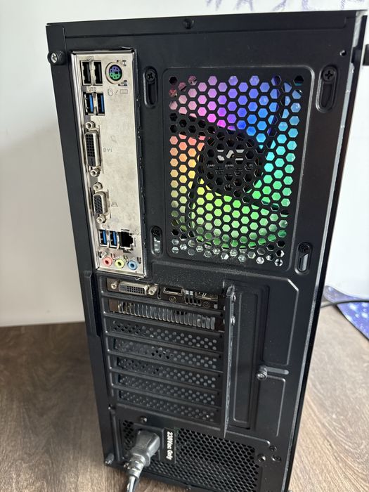 Komputer gamingowy i5 7500, MB B250M, DDR4 16GB,