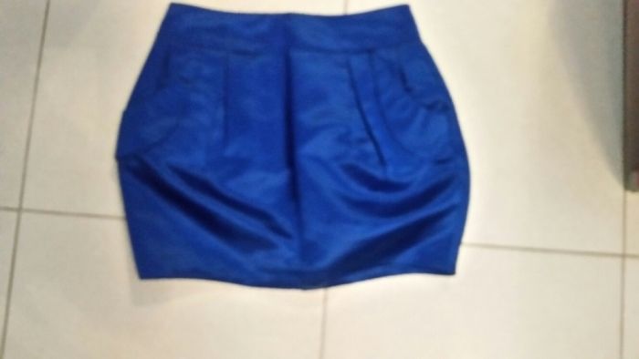 Spódniczka chabrowa 40 L śliczna