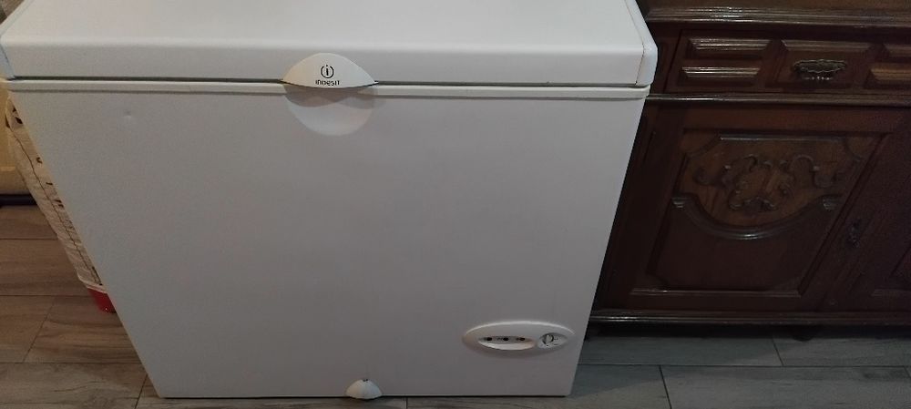 Arca congeladora Indesit