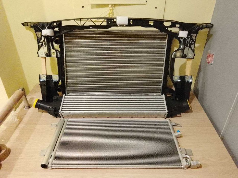 Audi A4 B9 Радіатор Охолодждення Кондицоінера Інтеркулер