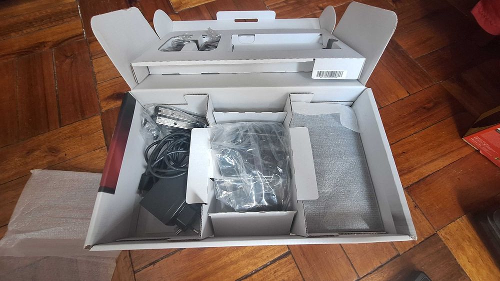 Nitendo Switch + Comando + Transportadora + Jogos