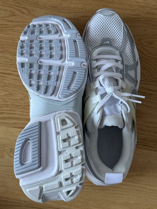 Кроссовки Nike V2K RUN, p. 43