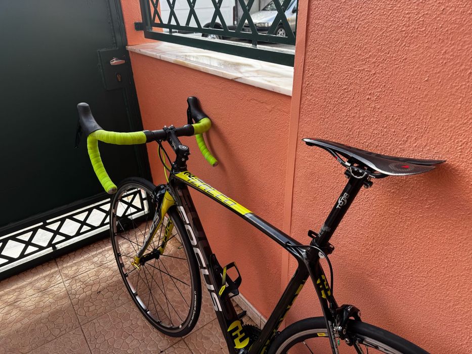 Bicicleta Focus Izalco SL 105