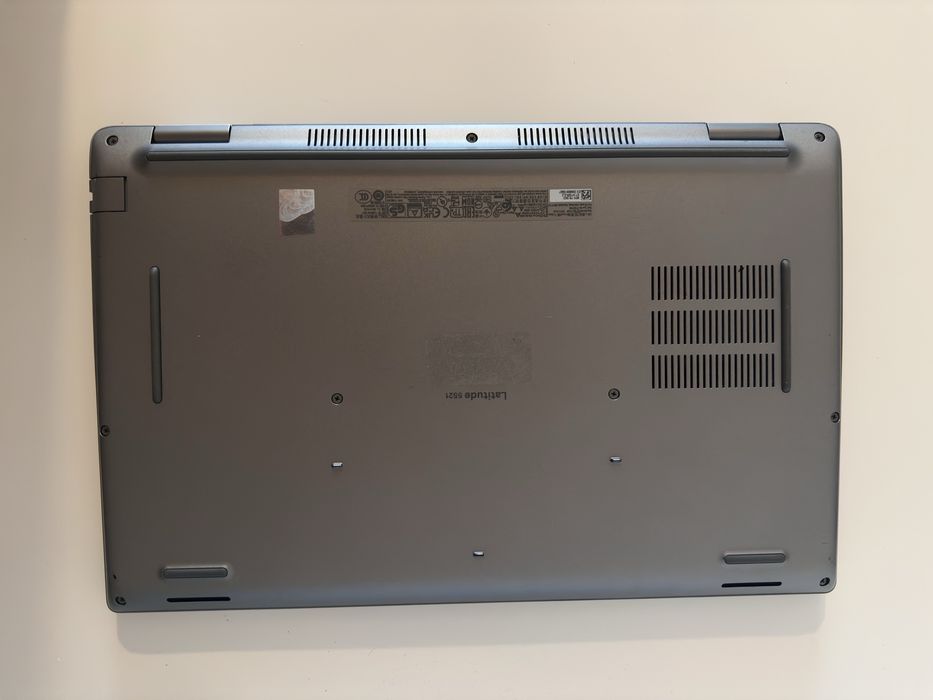 Dell Latitude 5521
