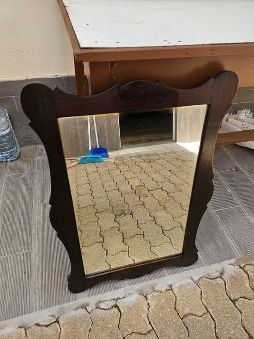Blackwood Mirror437438691767767042