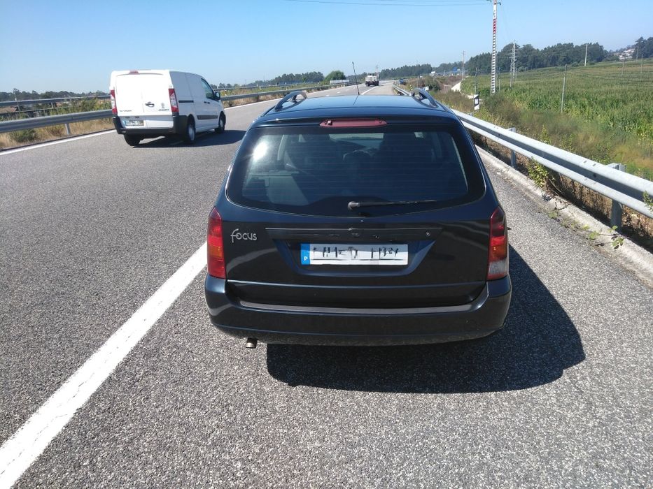 Ford focus 2001  em bom estado